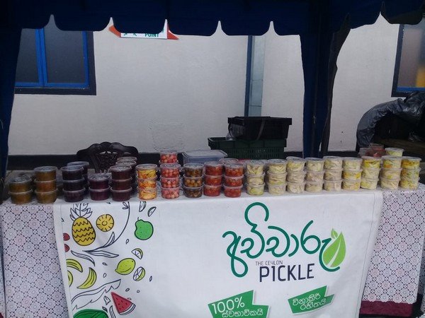 Market held by Homagama entrepreneurs at Hydramani Institute (2023-10-03)